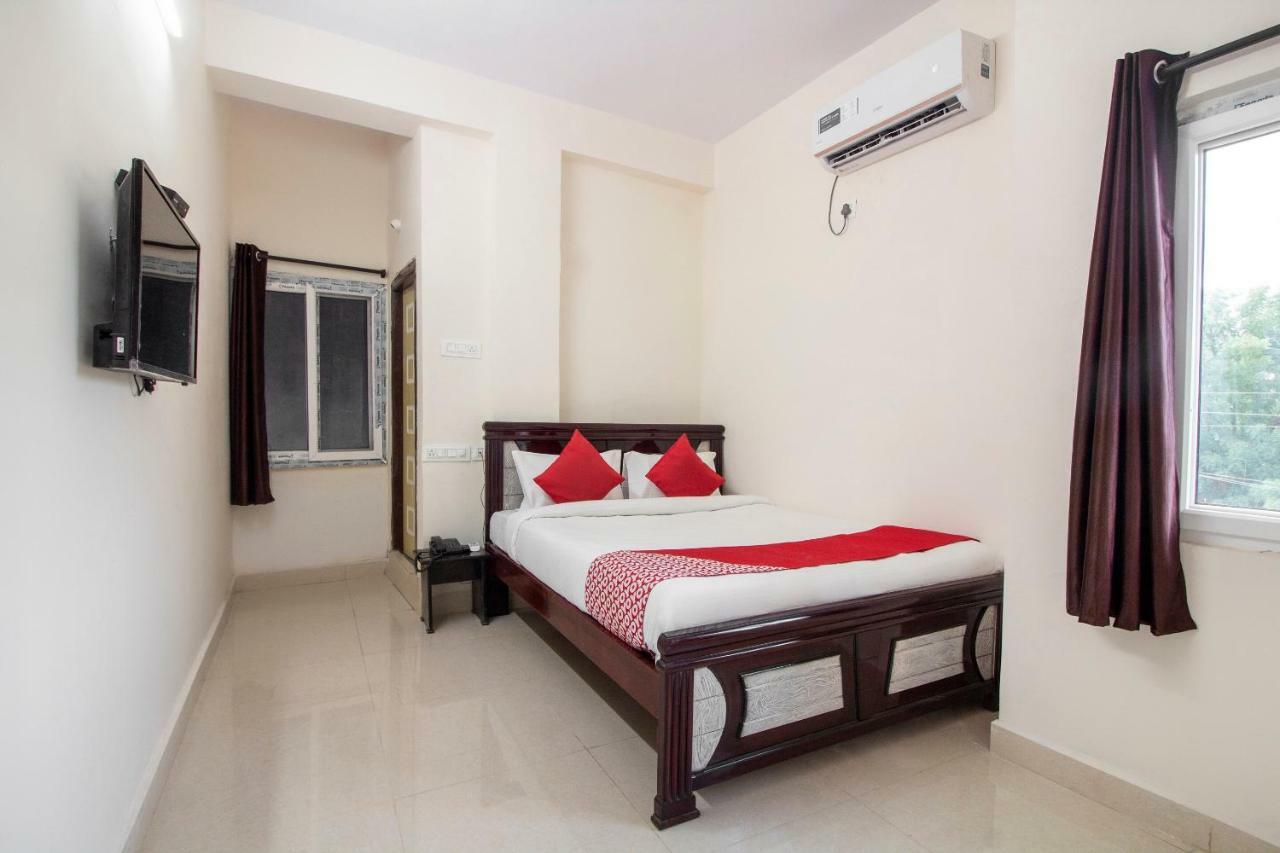 Hotel O Shannu Residency Secunderabad Phòng bức ảnh